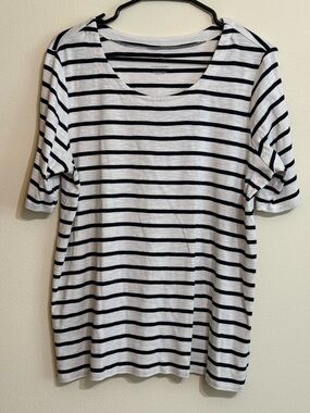 J Jill Women's Black & White Striped Scoop Neck Top L